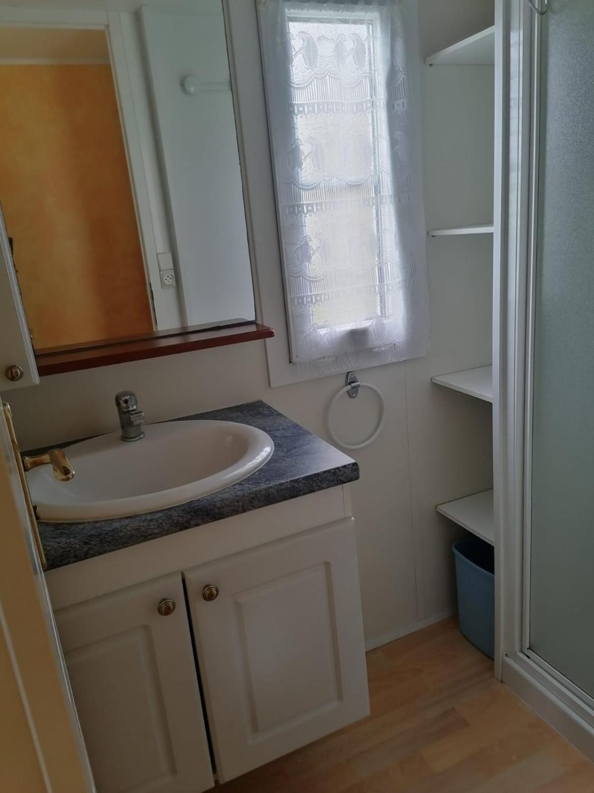 Mobil-Home Dans Camping Municipal Kermaria-Sulard المظهر الخارجي الصورة
